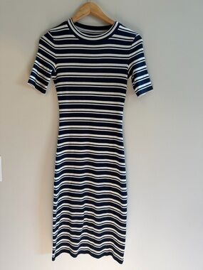 Summersalt Women's navy/white striped  Ribbed Short Sleeve Midi Dress Size XS